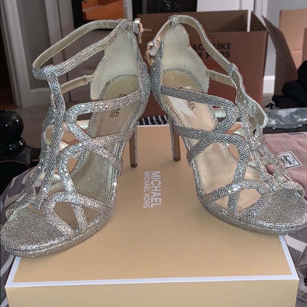 Michael kors heels 👠